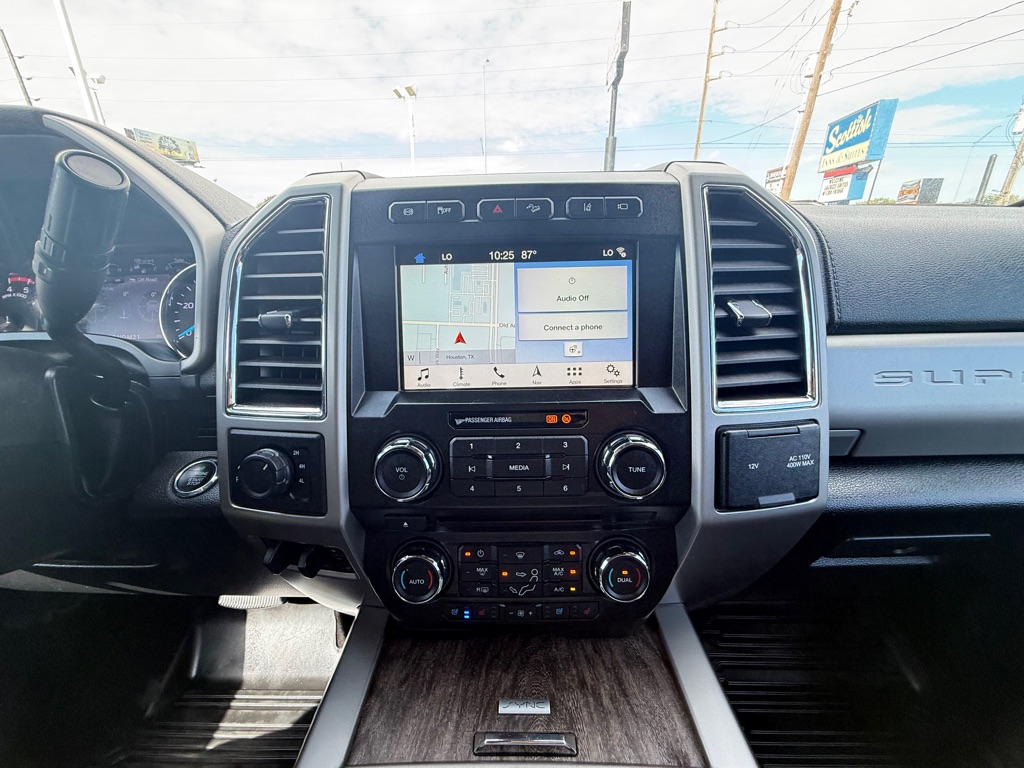 Photo 25 of this FORD F-250 SUPER DUT