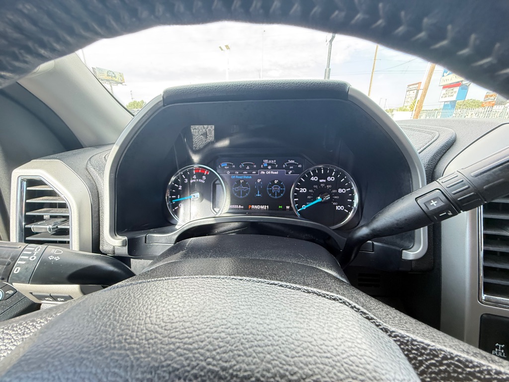 Photo 27 of this FORD F-250 SUPER DUT