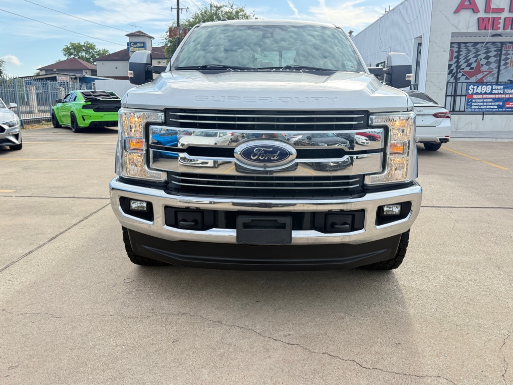 Photo 2 of this FORD F-250 SUPER DUT