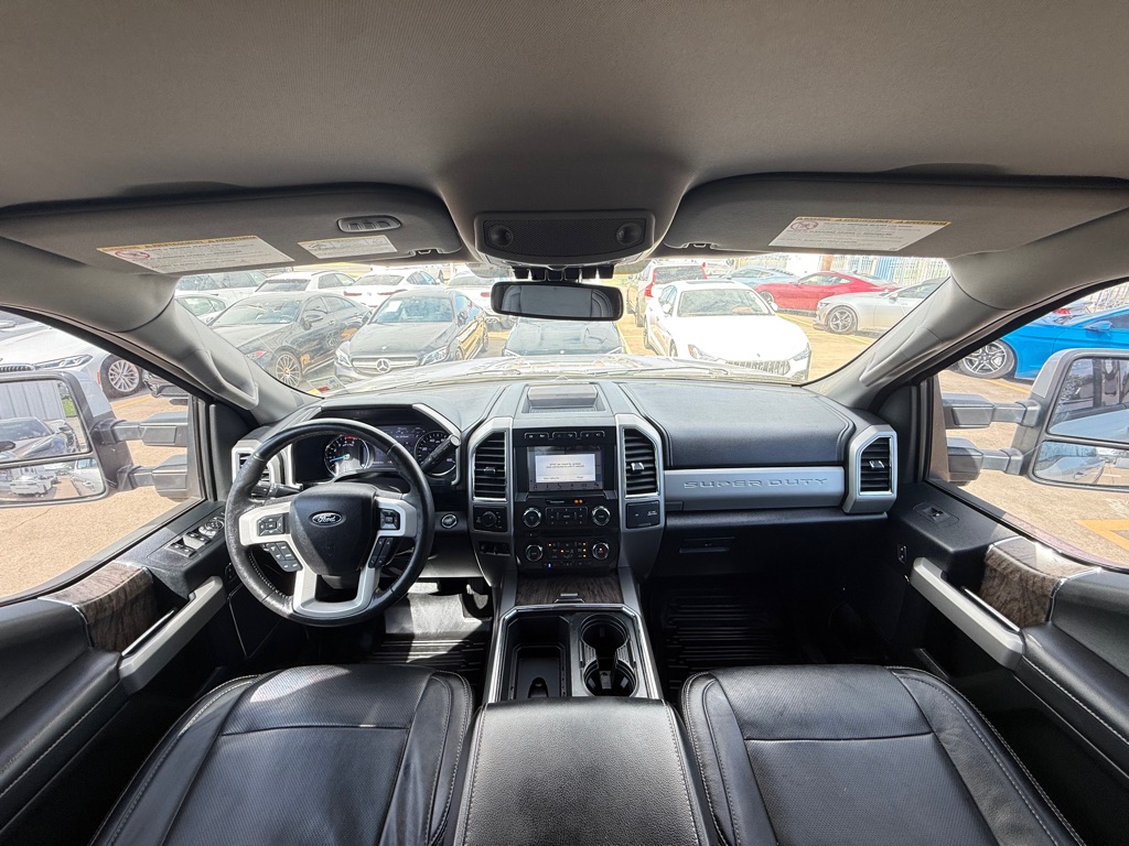 Photo 23 of this FORD F-250 SUPER DUT