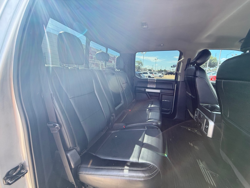 Photo 18 of this FORD F-250 SUPER DUT