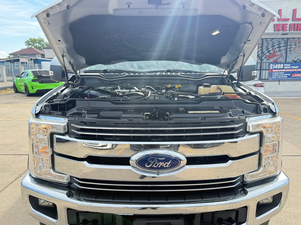 Photo 10 of this FORD F-250 SUPER DUT