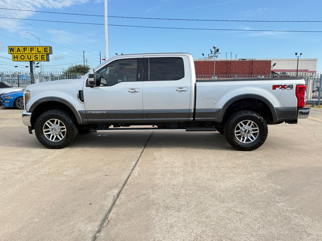 Photo 4 of this FORD F-250 SUPER DUT