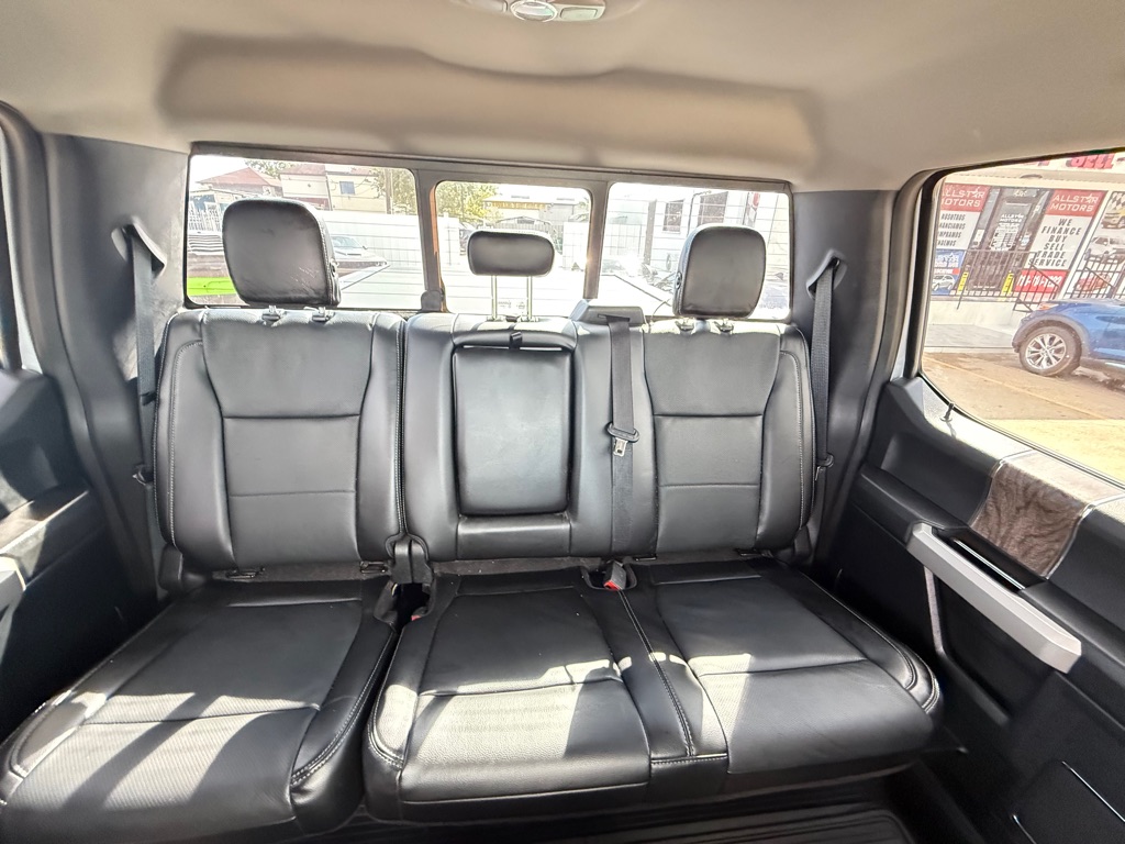 Photo 21 of this FORD F-250 SUPER DUT
