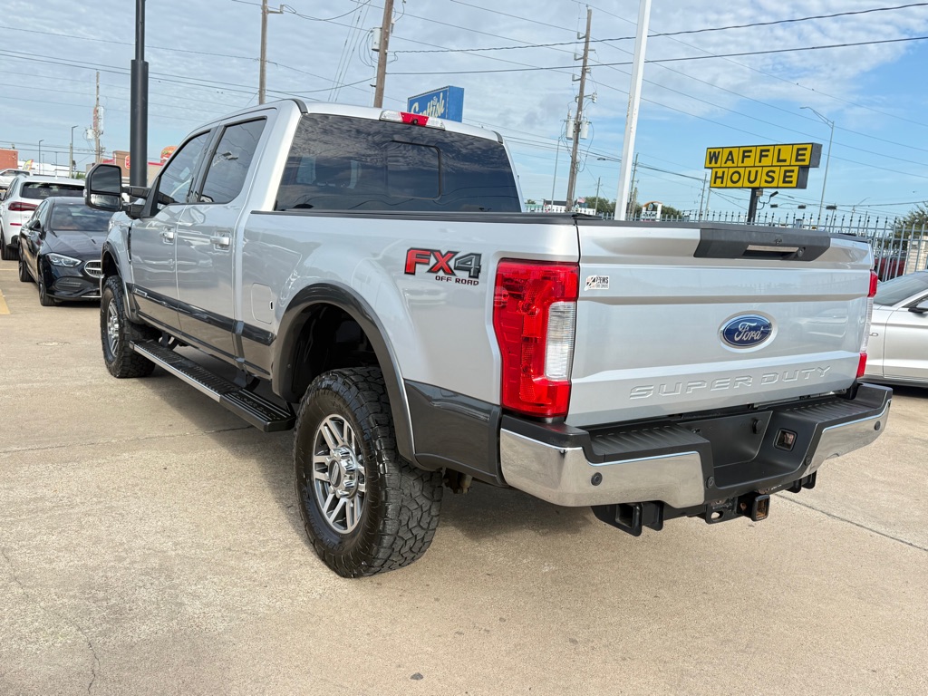 Photo 5 of this FORD F-250 SUPER DUT