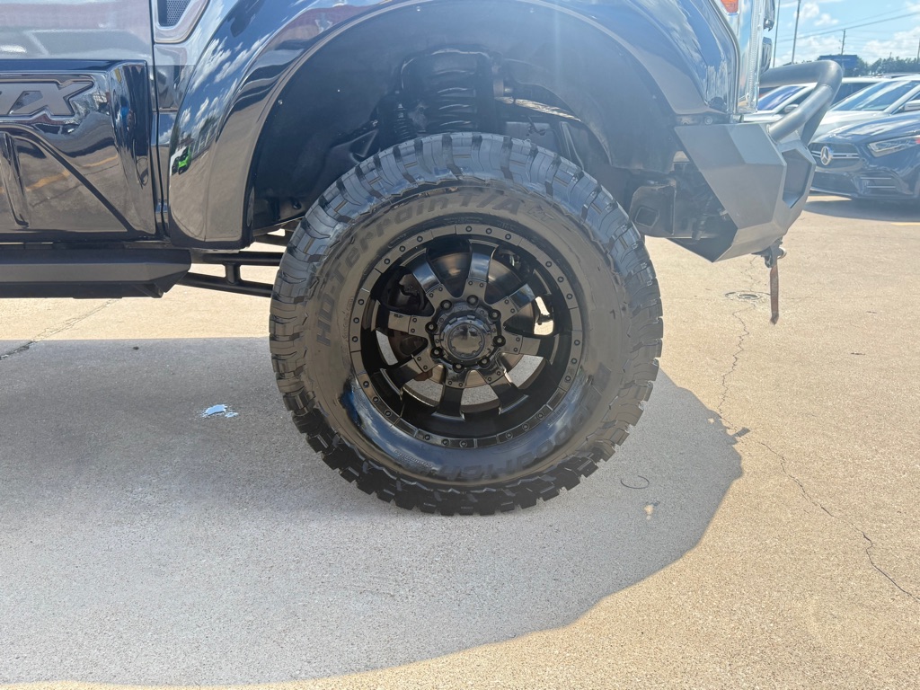 Photo 9 of this FORD F-250 SUPER DUT