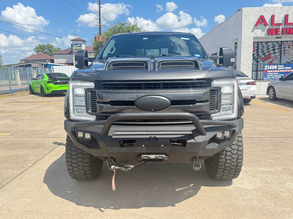 Photo 2 of this FORD F-250 SUPER DUT