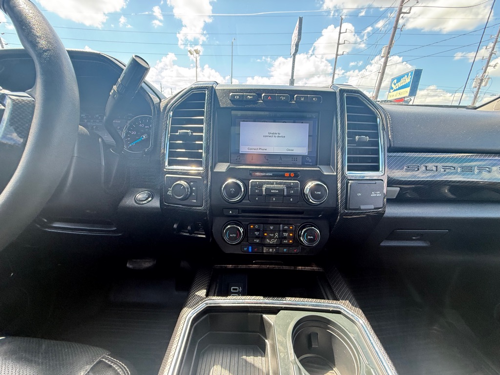 Photo 25 of this FORD F-250 SUPER DUT