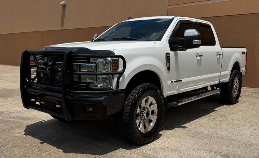 Photo 2 of this FORD F-250 SUPER DUT