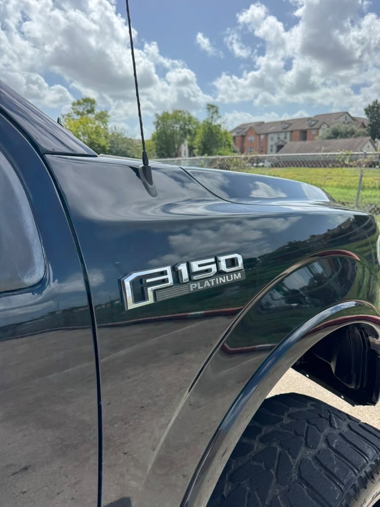 Photo 10 of this FORD F-150