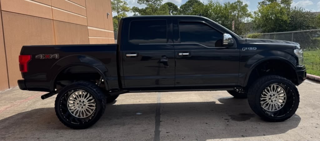 Photo 7 of this FORD F-150