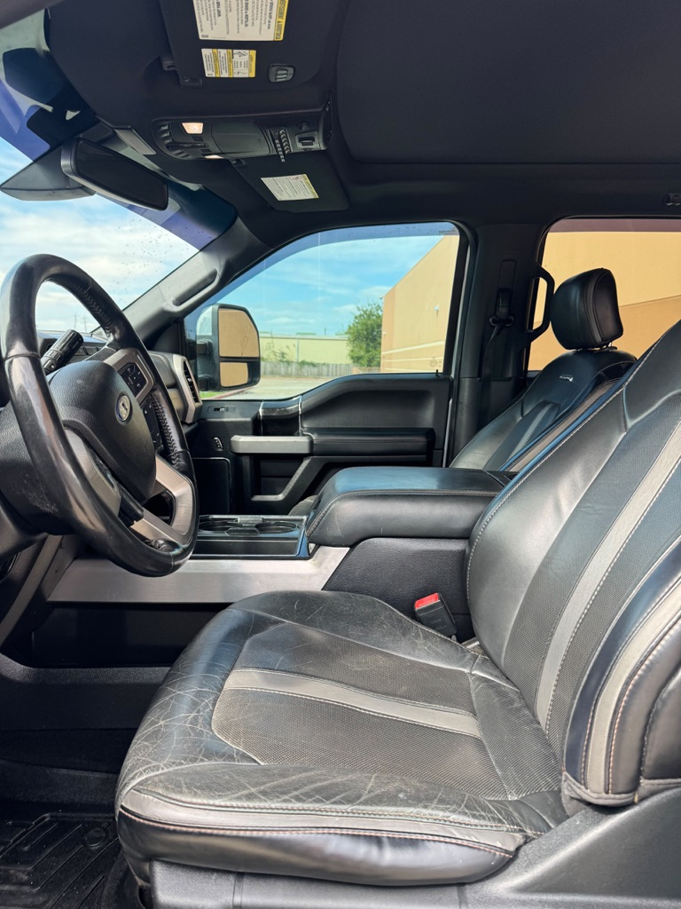 Photo 9 of this FORD F-250 SUPER DUT