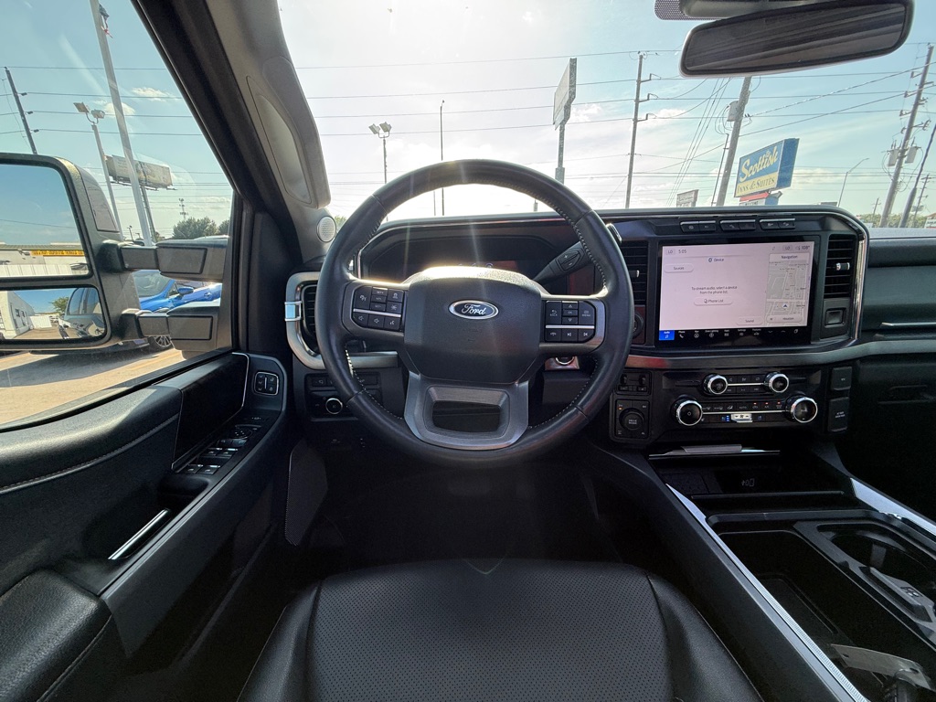 Photo 28 of this FORD F-250 SUPER DUT