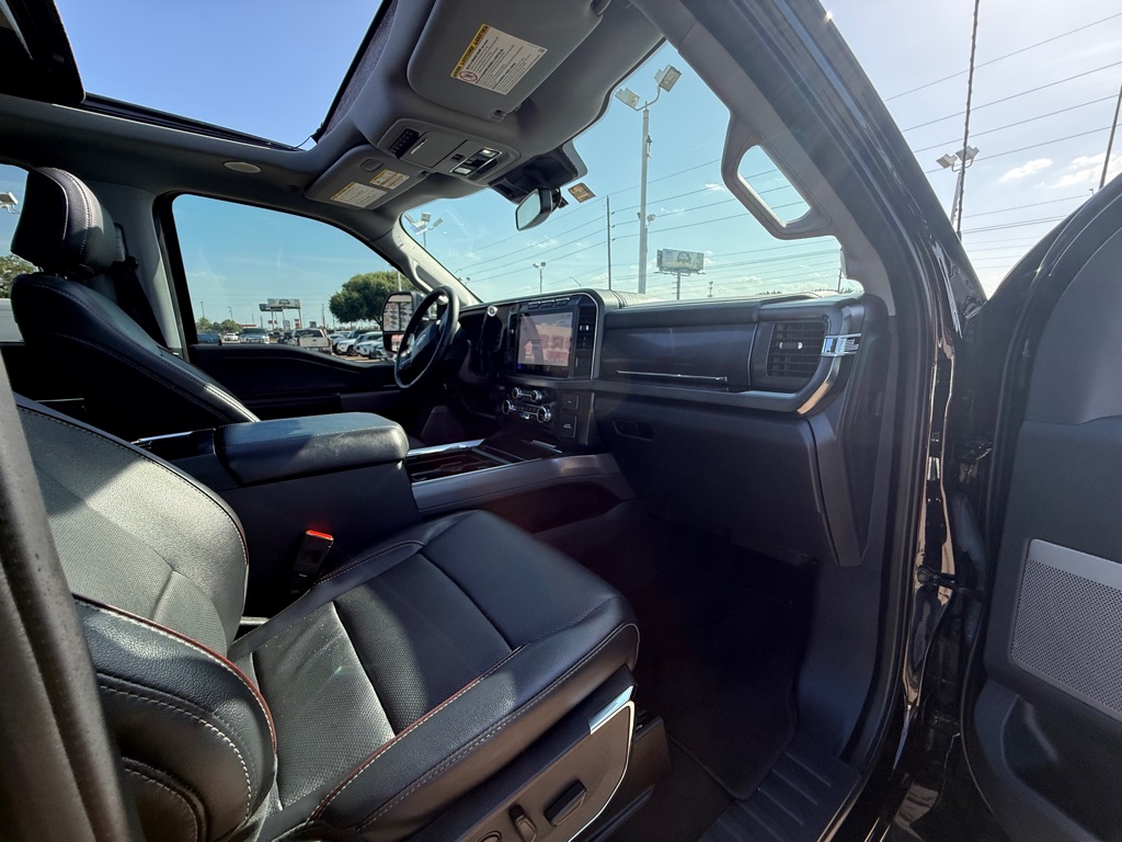 Photo 23 of this FORD F-250 SUPER DUT