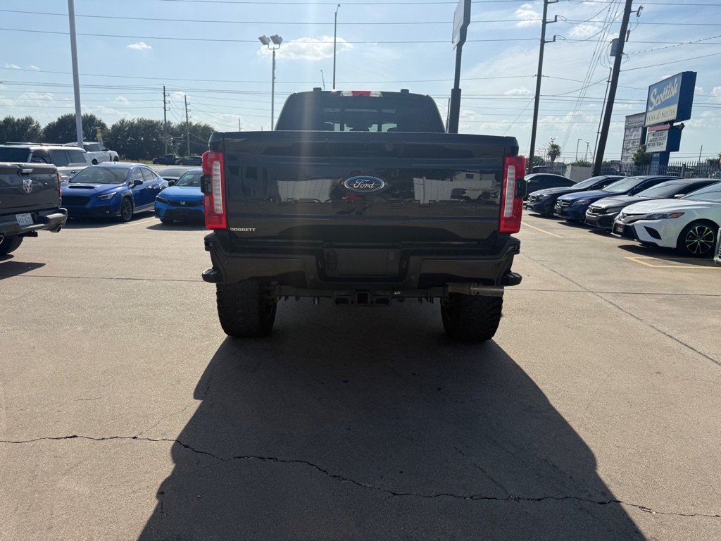 Photo 9 of this FORD F-250 SUPER DUT