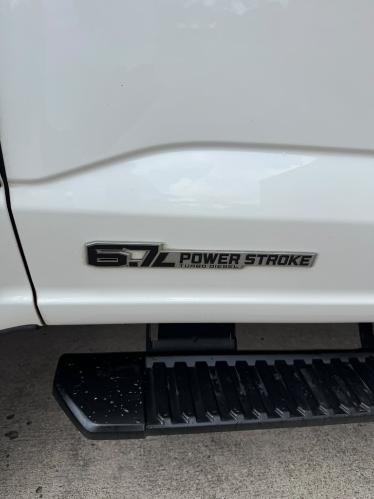 Photo 9 of this FORD F-250 SUPER DUT