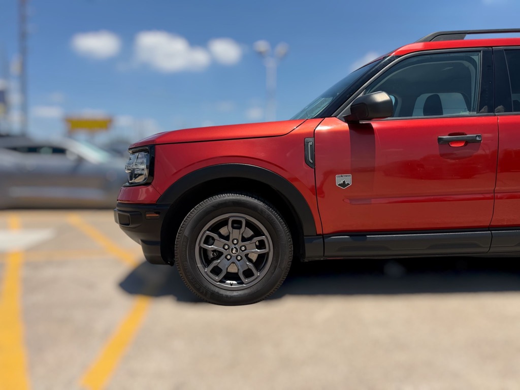 Photo 6 of this FORD BRONCO SPORT