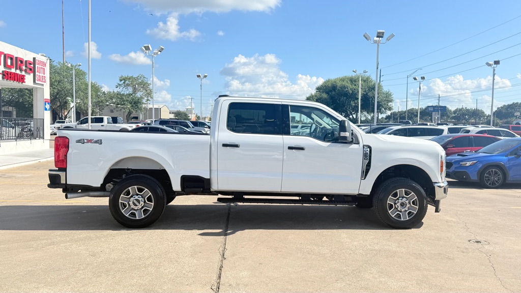 Photo 8 of this FORD F-250 SUPER DUT