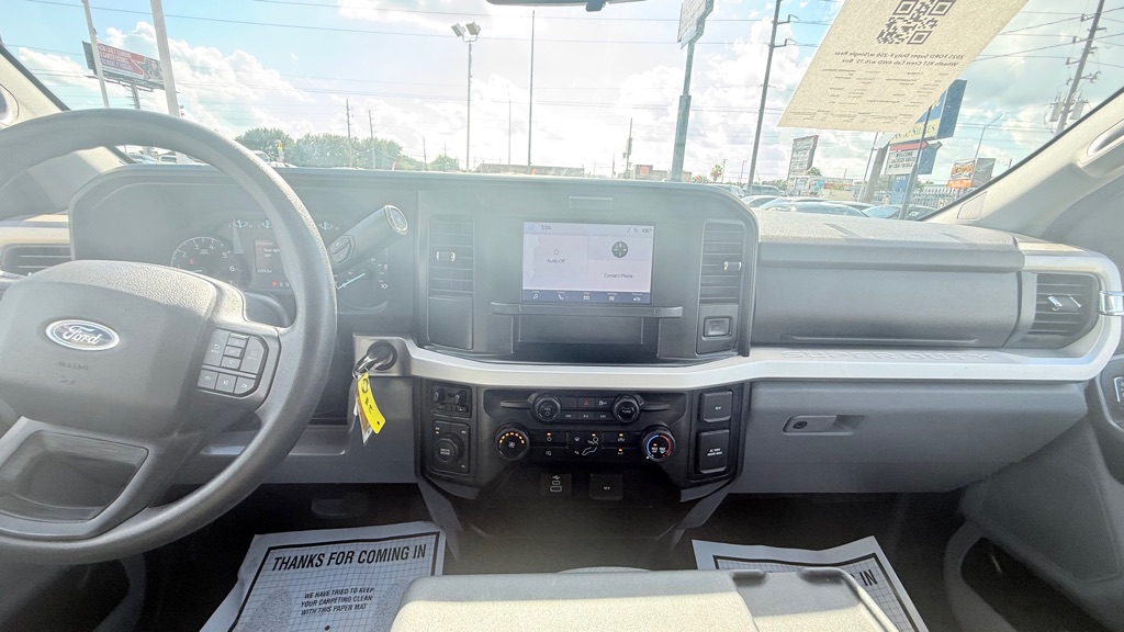 Photo 21 of this FORD F-250 SUPER DUT