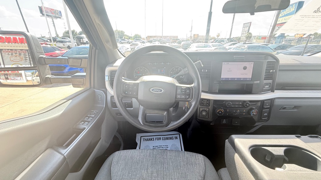 Photo 22 of this FORD F-250 SUPER DUT