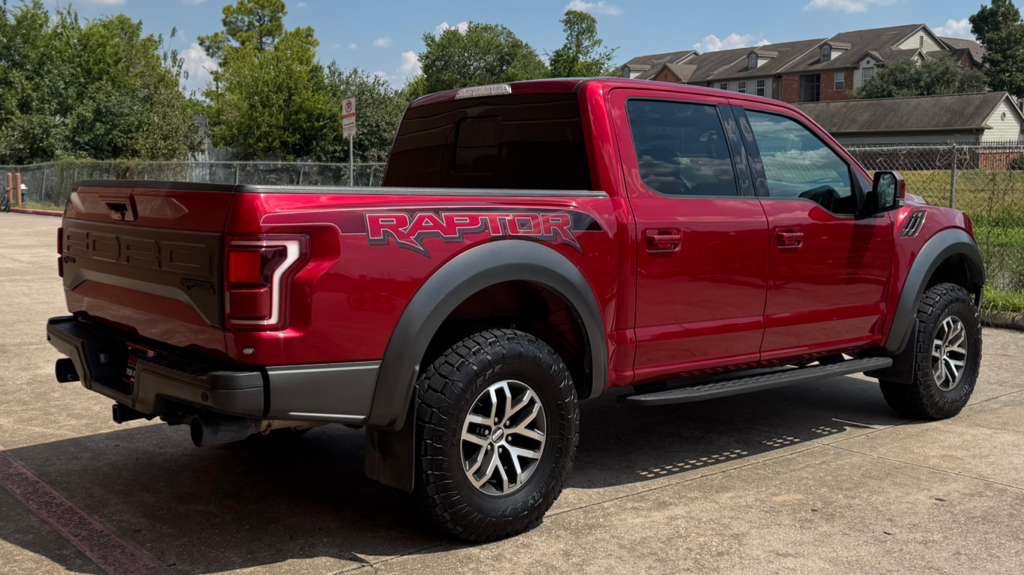 Photo 4 of this FORD F-150