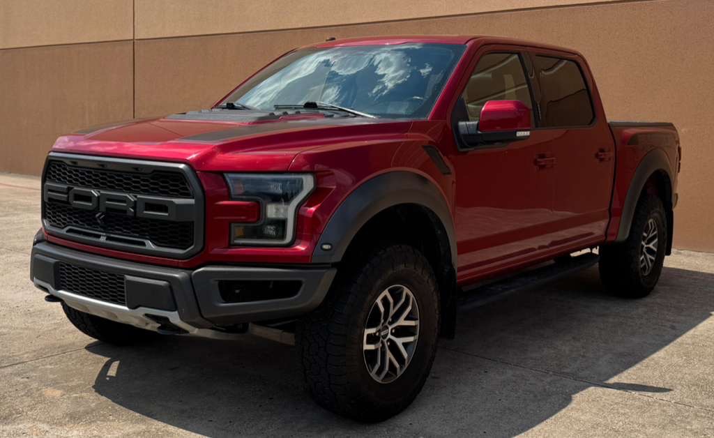 Photo 2 of this FORD F-150