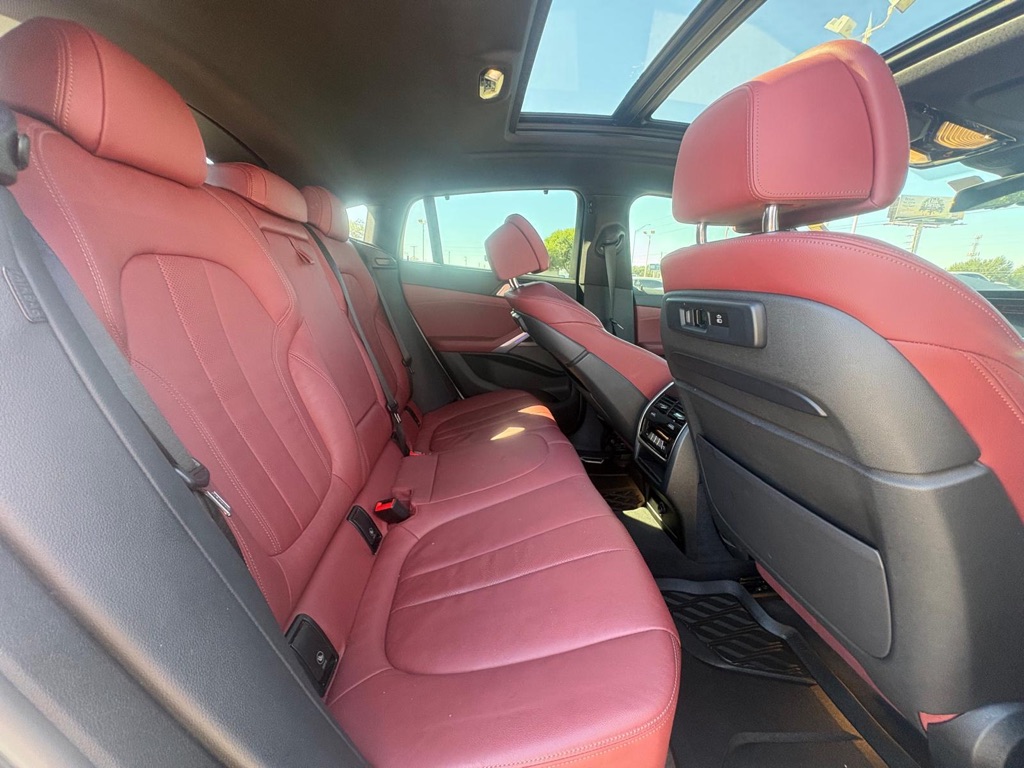 Photo 10 of this BMW X6