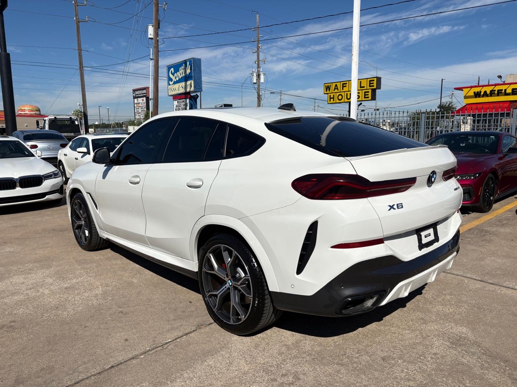 Photo 8 of this BMW X6