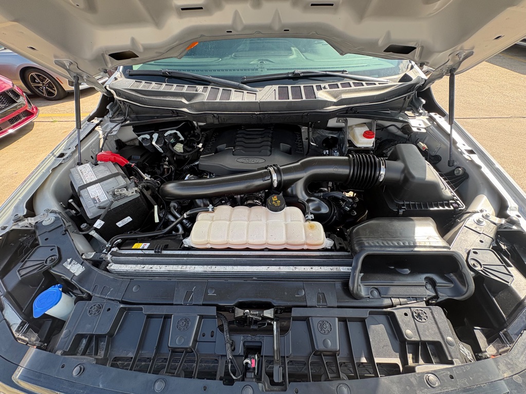 Photo 17 of this FORD F-150