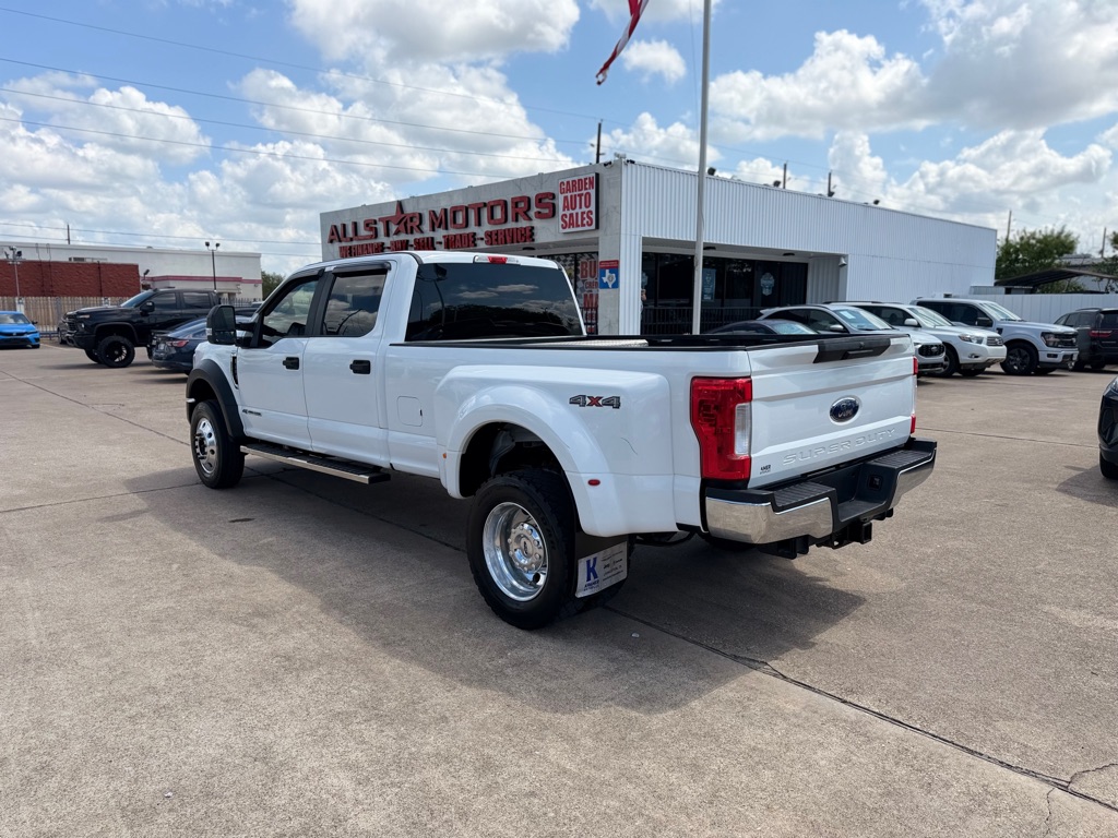 Photo 7 of this FORD F-450 SUPER DUT