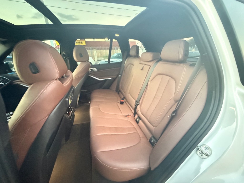 Photo 15 of this BMW X5