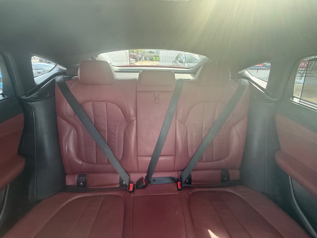 Photo 21 of this BMW X6