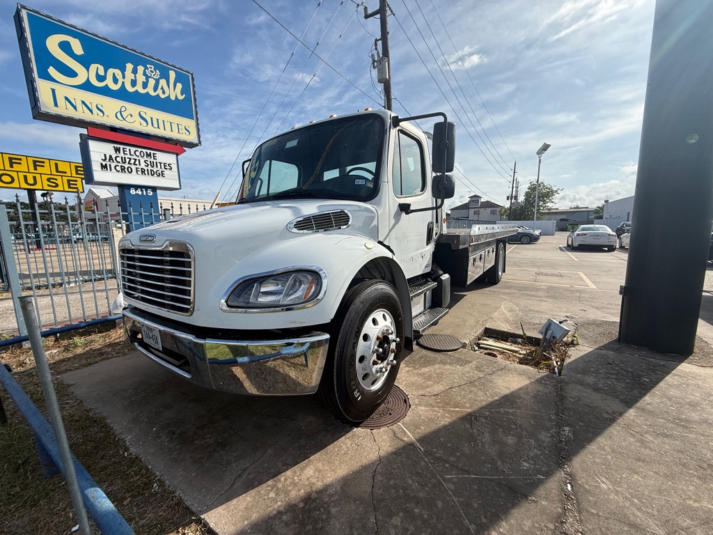 2018 FREIGHTLINER TOW