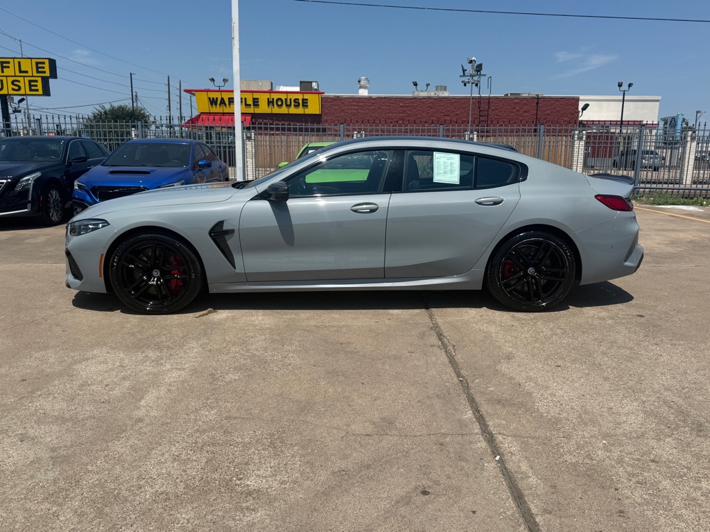 Photo 4 of this BMW M8