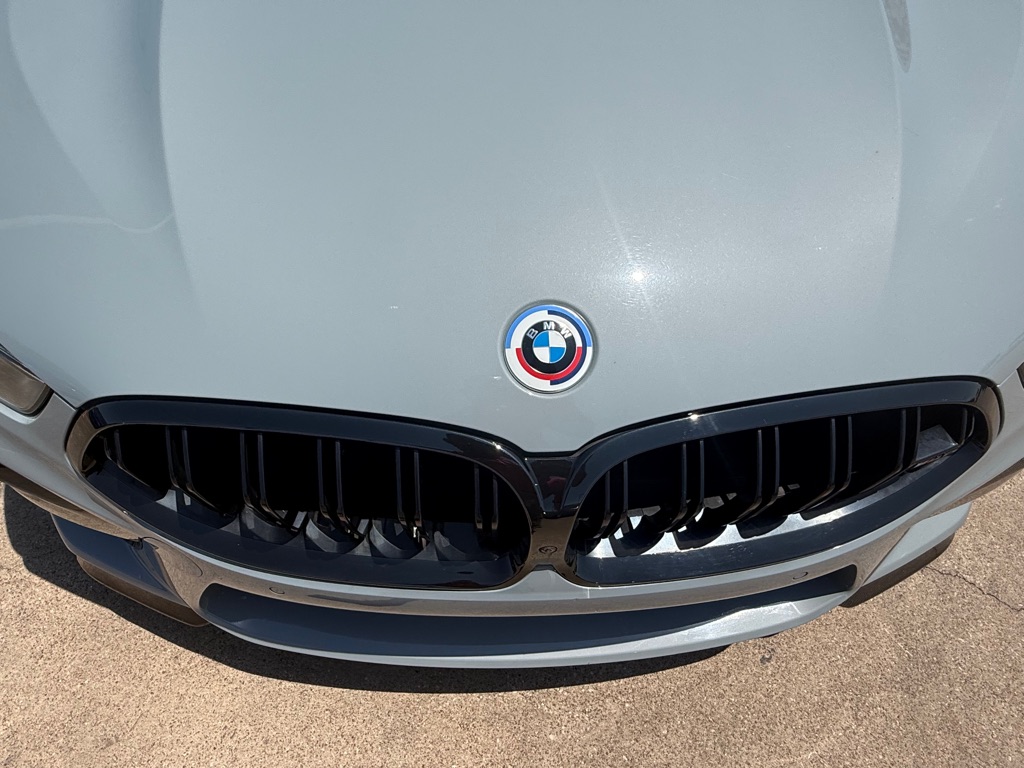 Photo 14 of this BMW M8