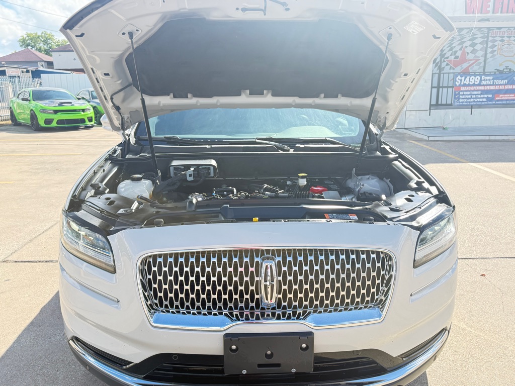 Photo 11 of this LINCOLN NAUTILUS