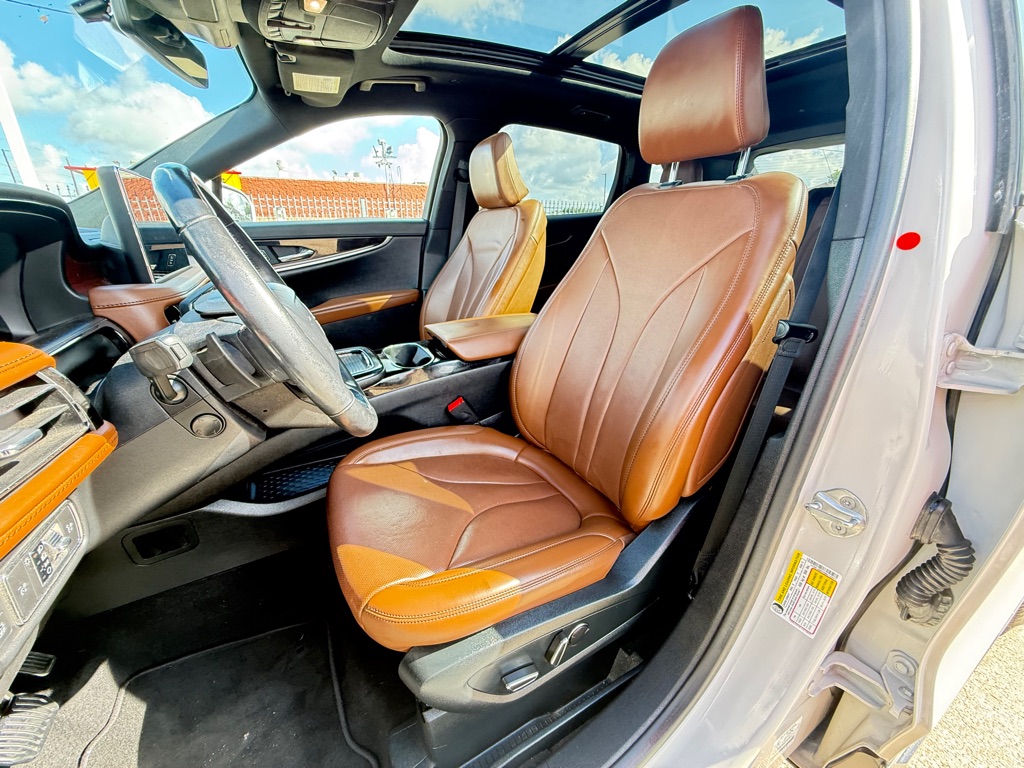 Photo 13 of this LINCOLN NAUTILUS