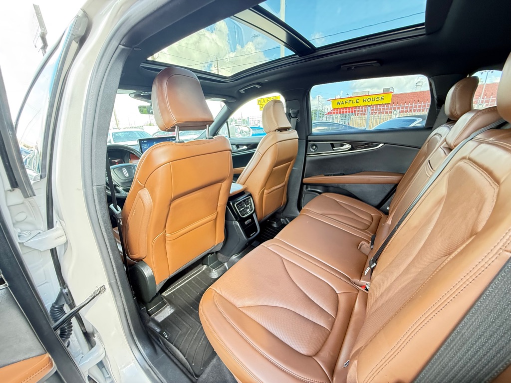 Photo 16 of this LINCOLN NAUTILUS
