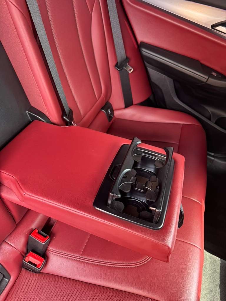 Photo 16 of this BMW X4