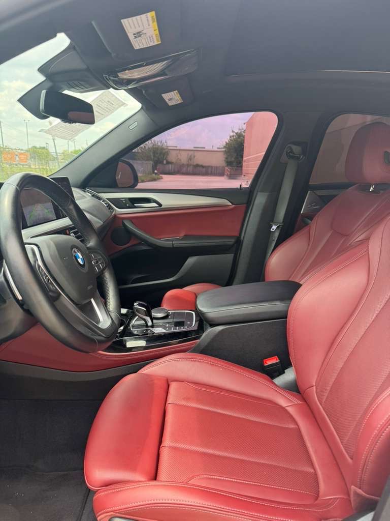 Photo 12 of this BMW X4