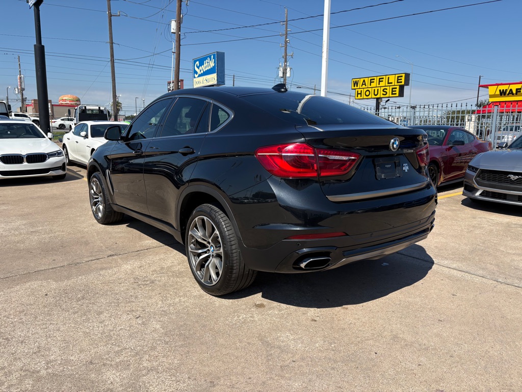 Photo 8 of this BMW X6