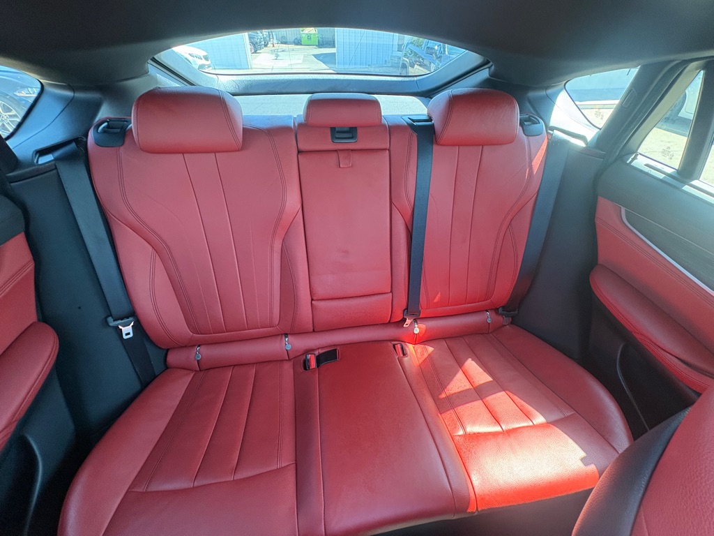 Photo 16 of this BMW X6