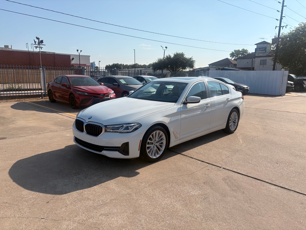 Photo 3 of this BMW 5 SERIES