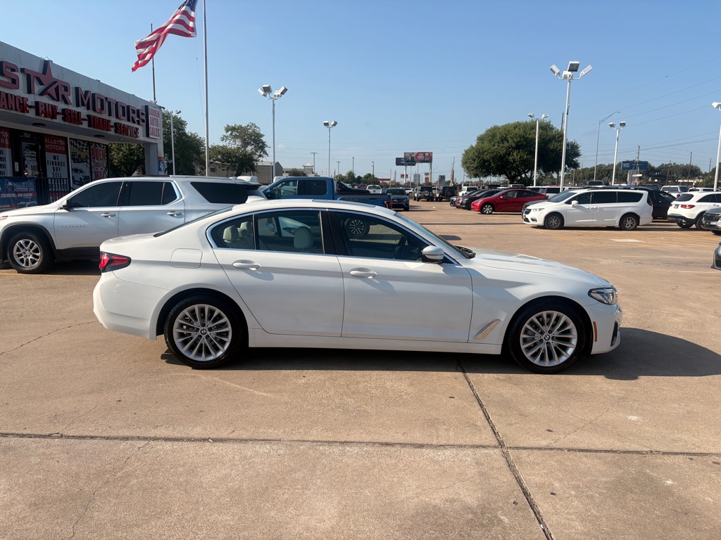 Photo 8 of this BMW 5 SERIES