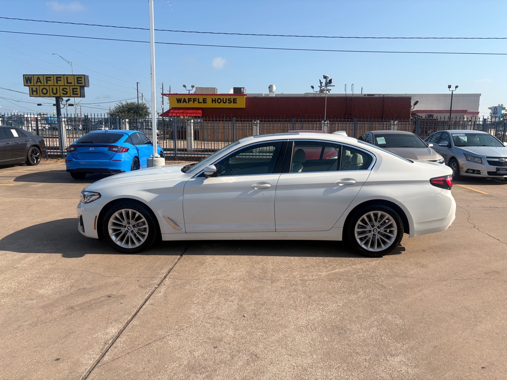 Photo 4 of this BMW 5 SERIES