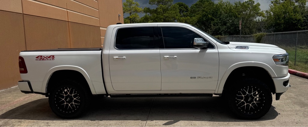 Photo 7 of this RAM 1500