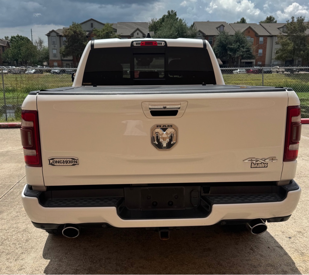 Photo 6 of this RAM 1500
