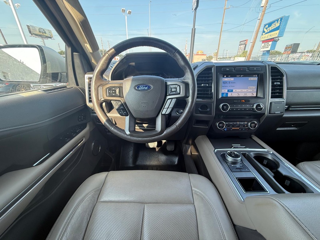 Photo 27 of this FORD EXPEDITION