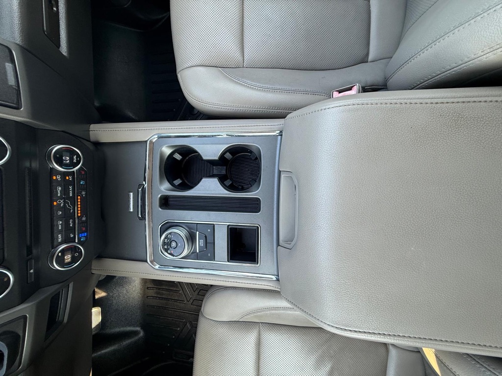 Photo 26 of this FORD EXPEDITION