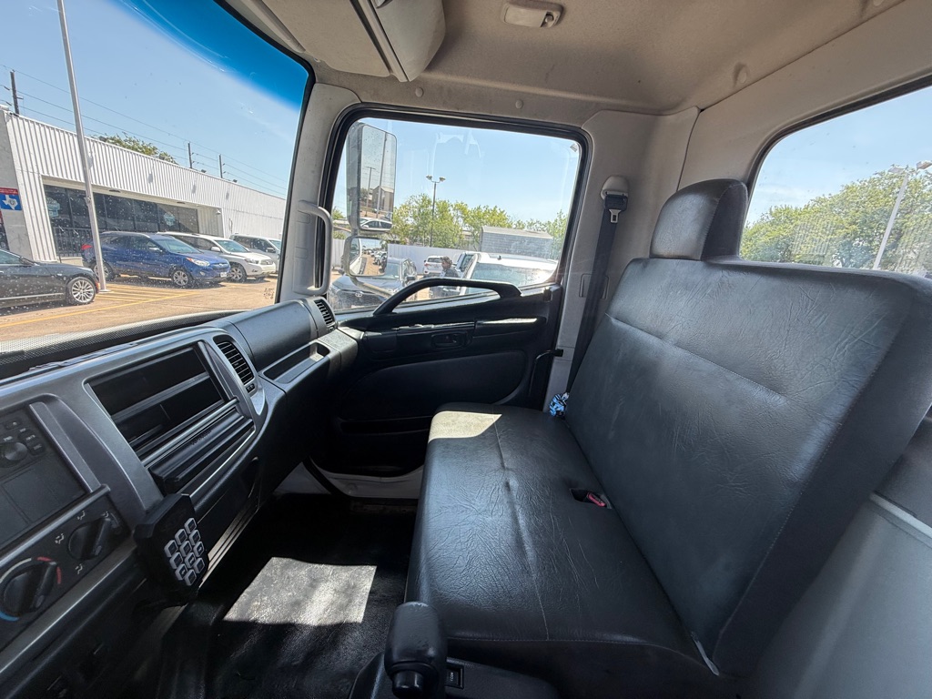 Photo 22 of this HINO 258/268